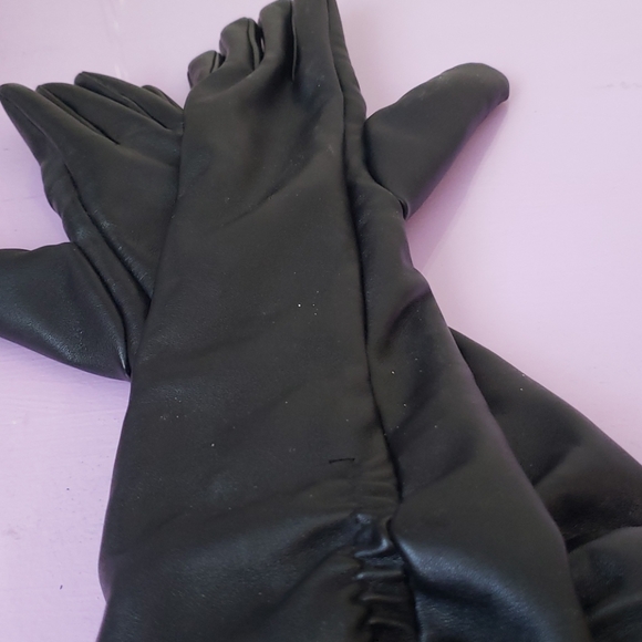 COPY - Gloves - Picture 7 of 9